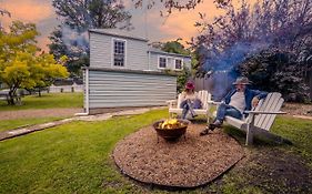 Pet-Friendly Blue Mountains Cottage With Indoor Fireplace